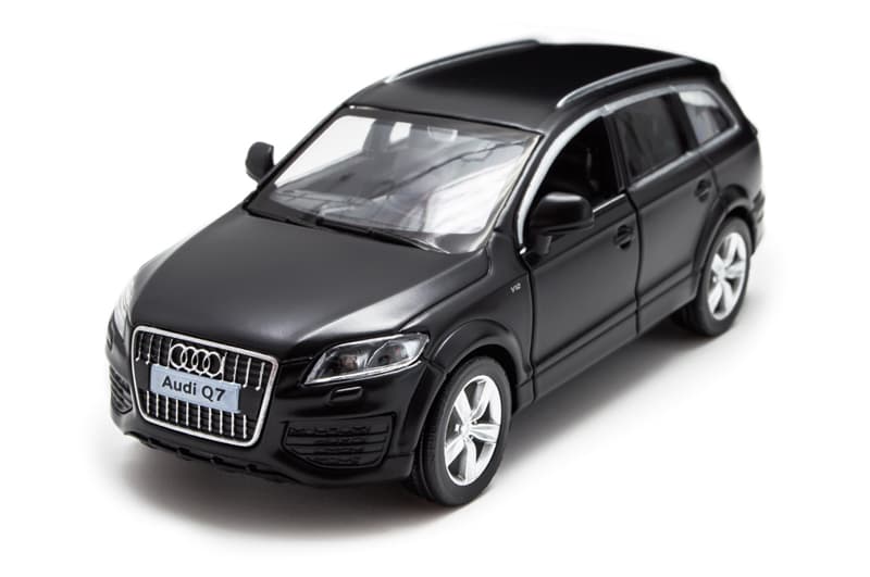 Автомодель 250433U AUDI Q7 V12 чорний TECHNODRIVE, фото 2