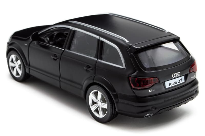 Автомодель 250433U AUDI Q7 V12 чорний TECHNODRIVE, фото 4