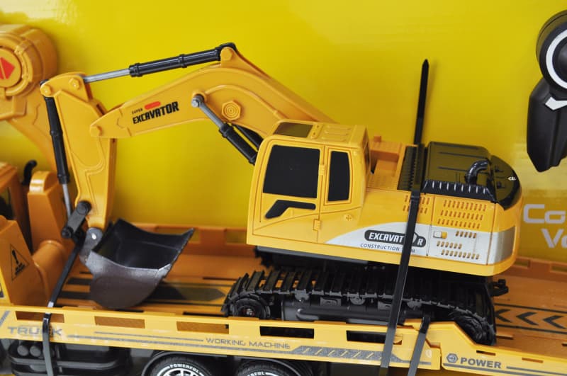 Автовоз на радіокеруванні 710-A2 акумулятор, в коробці р.58x12x24 см YG Toys, фото 2