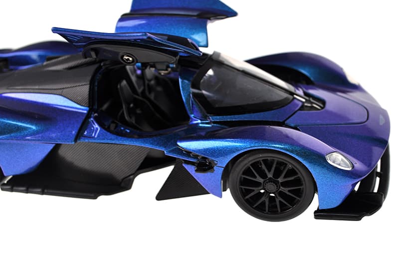 Машина металева 661298H 1:23 Aston Martin Valkyrie 2024,батар,світло,звук,відкр.двері,кор. р.24.5x12см АВТОПРОМ, фото 3