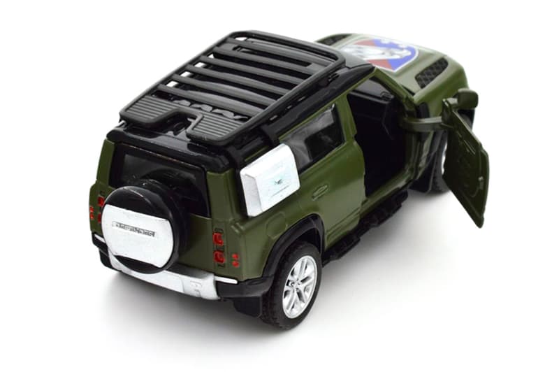 Машина 250289M "LAND ROVER DEFENDER 110 Шеврони Героїв 25 ОПДБР" TECHNODRIVE, фото 3