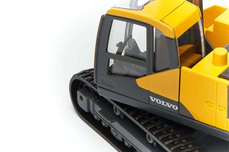 Іграшковий екскаватор Volvo EC220E Bburago, 18-32086, фото 3