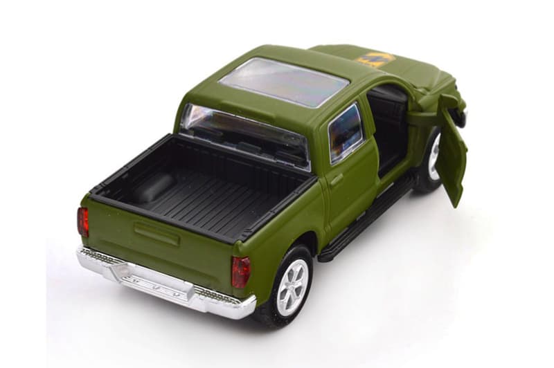 Автомодель Toyota Tundra KM6008 «Шеврони Героїв Азов» TECHNO DRIVE, фото 3