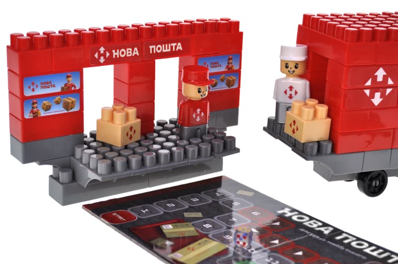 Конструктор блочний QB300-207 "Block&Steps: НОВА ПОШТА. Вантажівка Мрії" + ходилка і гра 3в1, 129дет. qbee, фото 2