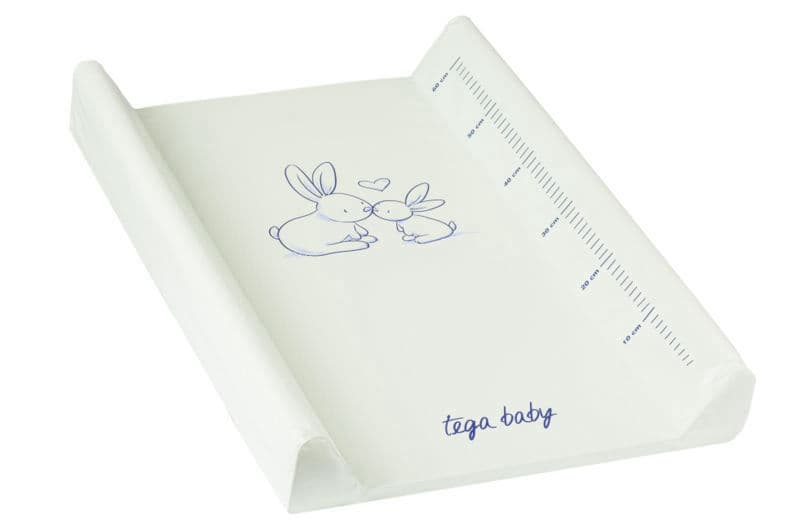 Пеленальний килимок KR-009-103 "Зайчики" білий, р.50x70 см TEGA