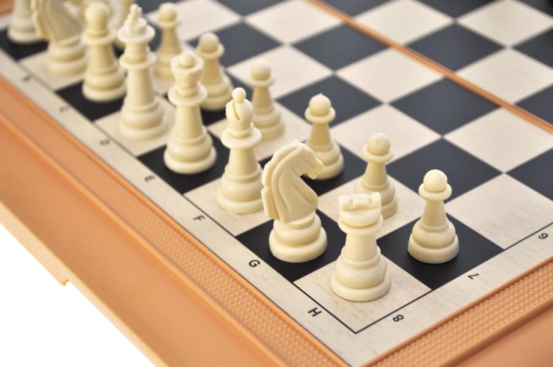 Шахи 3в1 1666 в коробці р.28,8x28,8x1,7 см YG Toys, фото 2